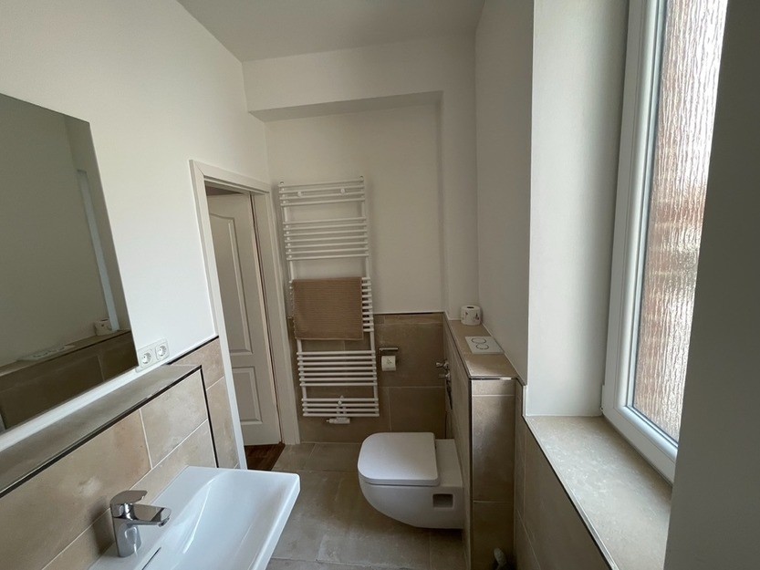 R-2L#*** S T A N D A R D Shared Apartment in Frankfurt-City (2 Bedroom) ***