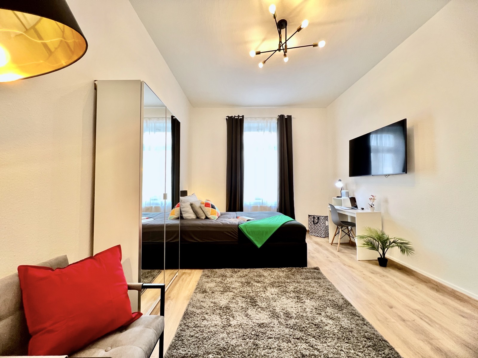 P5-3L#*** S T A N D A R D Shared Apartment Frankfurt-City (2 Bedroom) ***