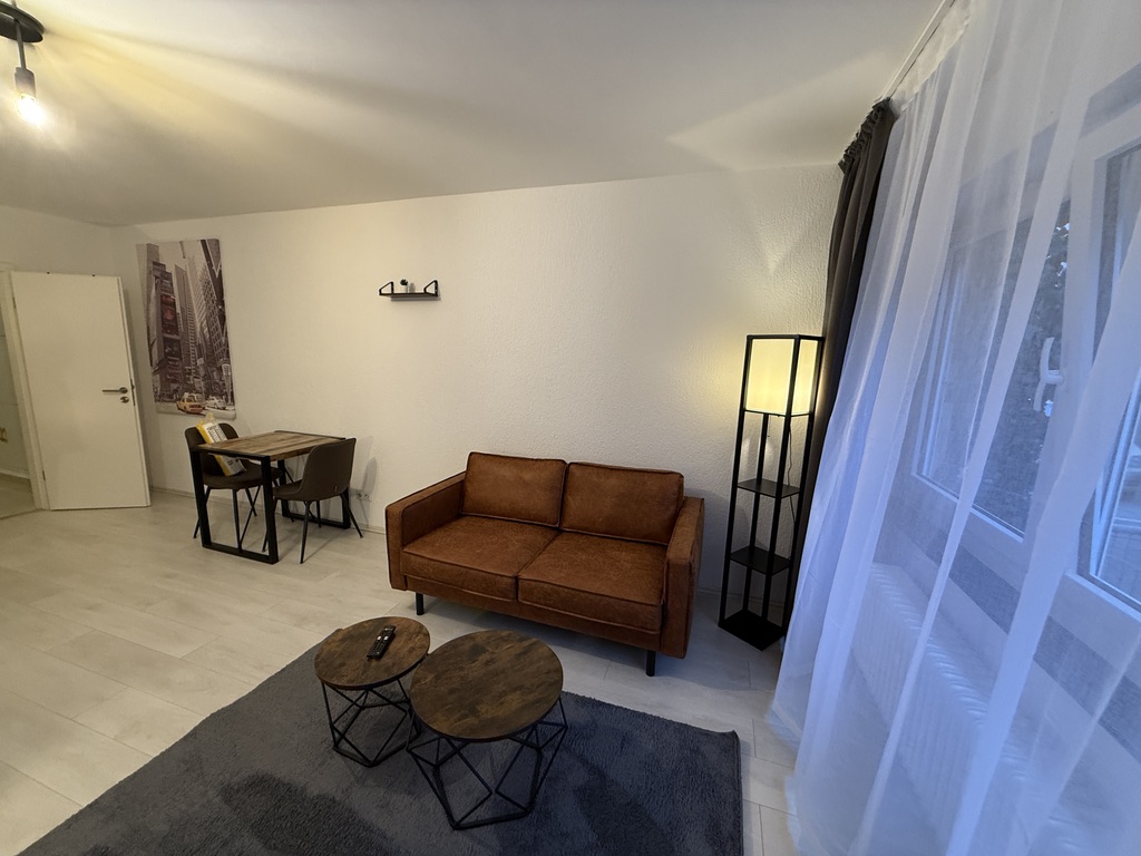 AB26-EL#*** P R I M E Studio Apartment in Frankfurt-Bornheim ***