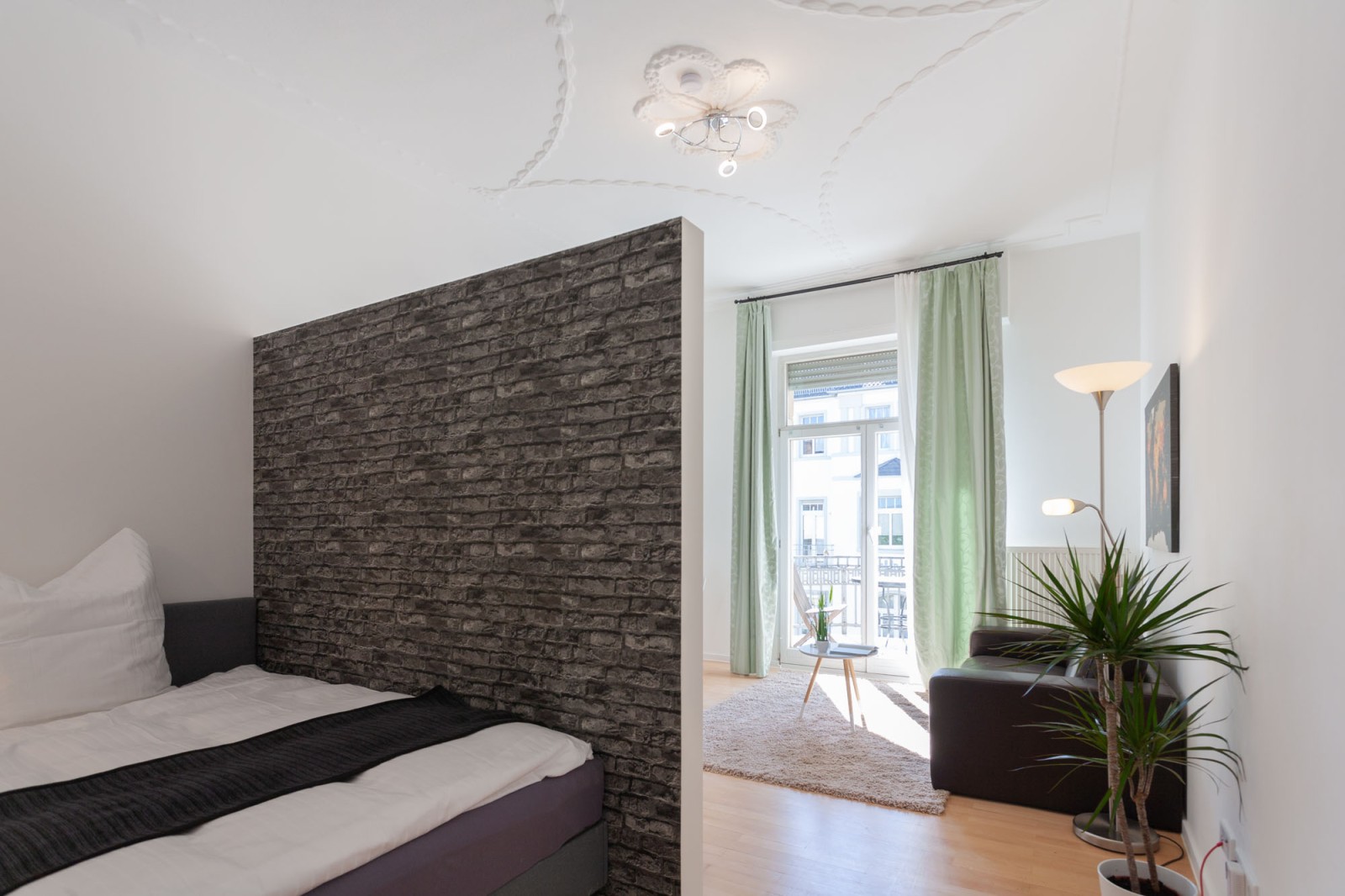 Studio Apartment in Frankfurt Rödelheim – Photo 3