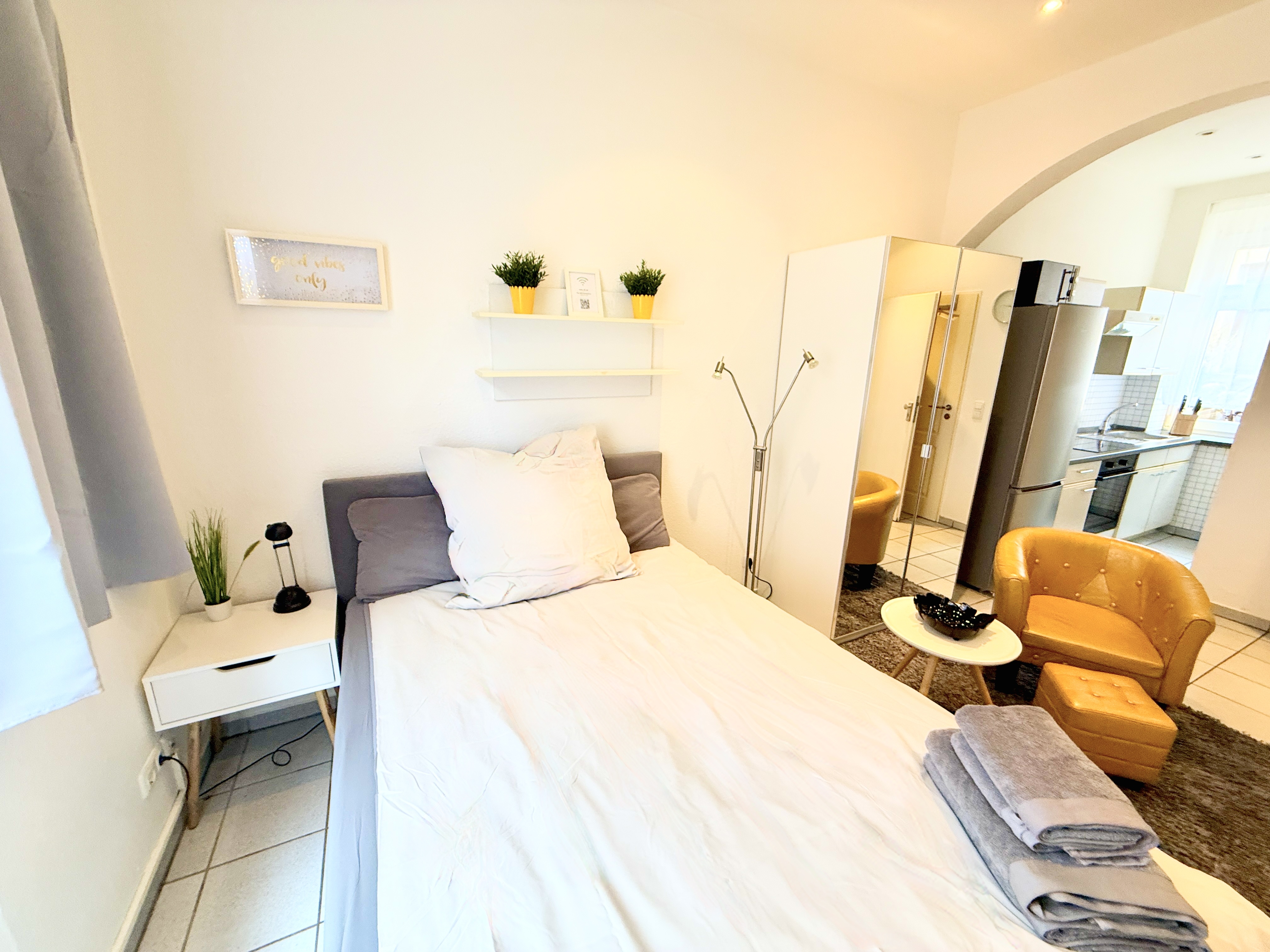 HV-ER#*** S T A N D A R D Studio Apartment, Frankfurt-Nordend, nähe Bergerstr. ***