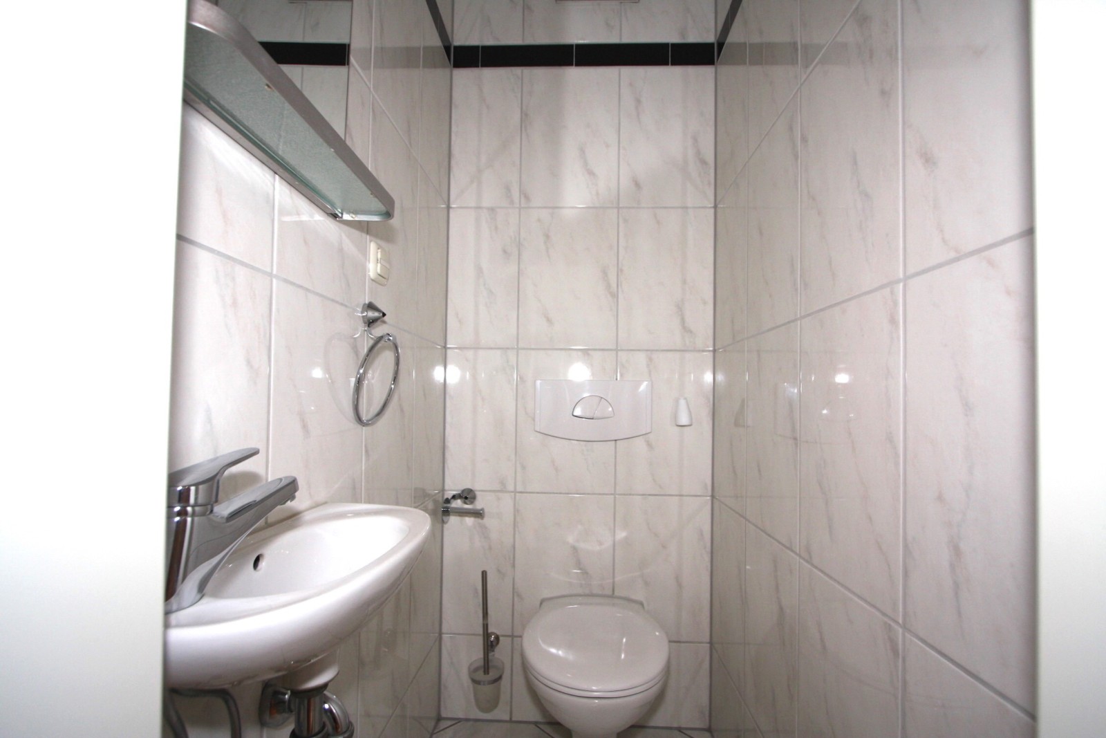 E-2L#*** S T A N D A R D Shared Apartment Frankfurt-Gutleut (3 Bedroom) ***