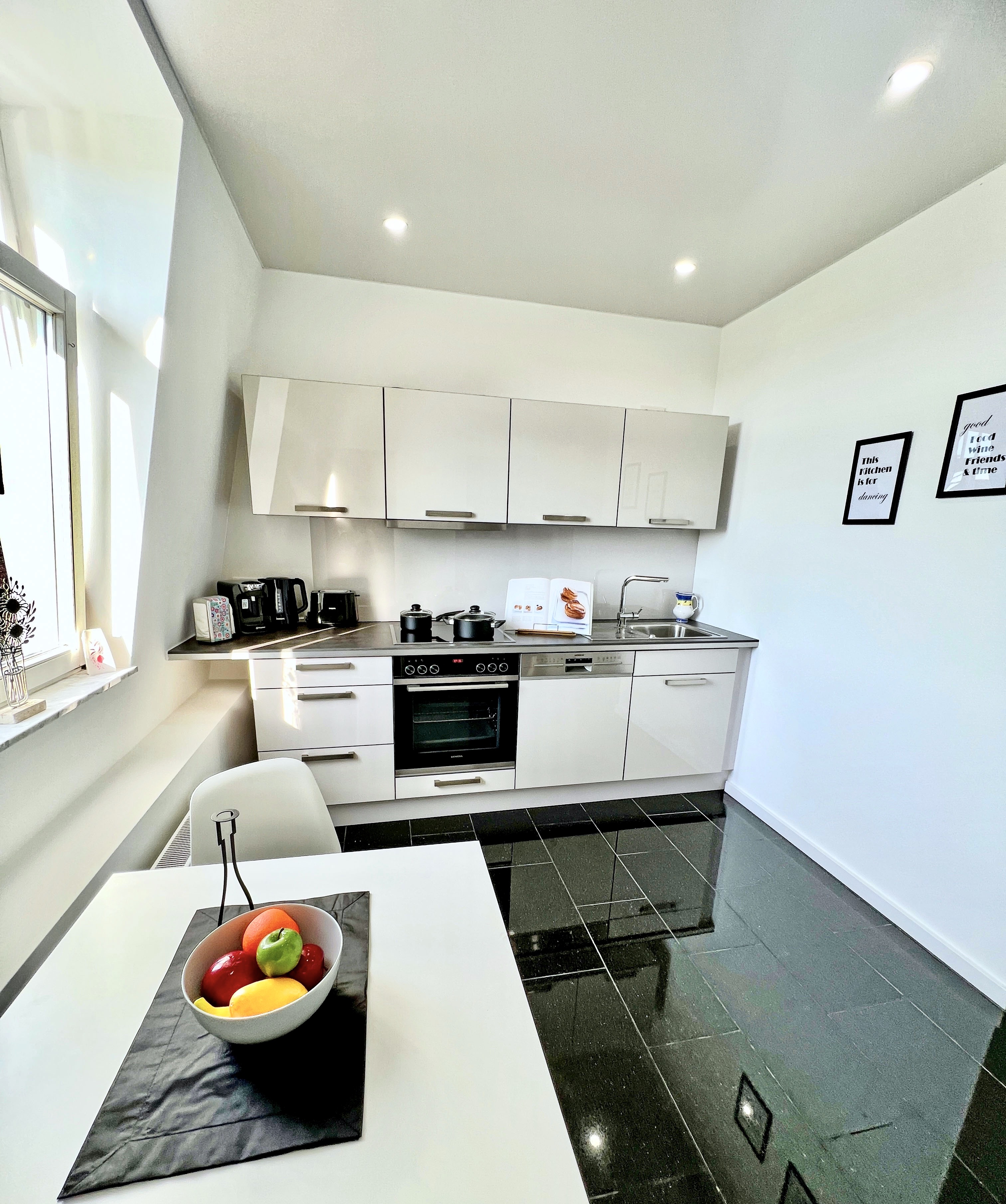 F35-2R#*** P R I M E Studio Apartment mit bester Anbindung ***