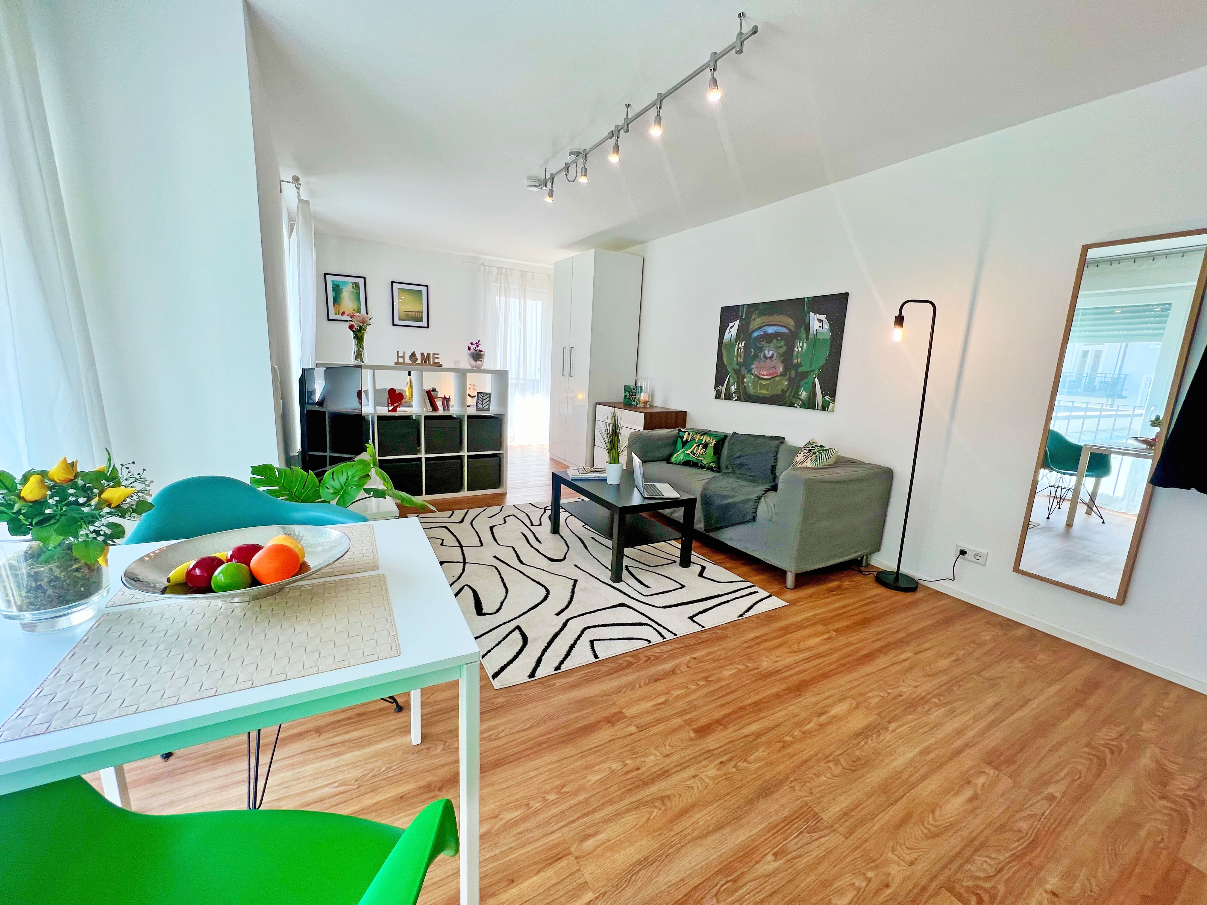 ZH-2L#*** P R I M E Studio Apartment mit Terasse in Frankfurt Nordend ***