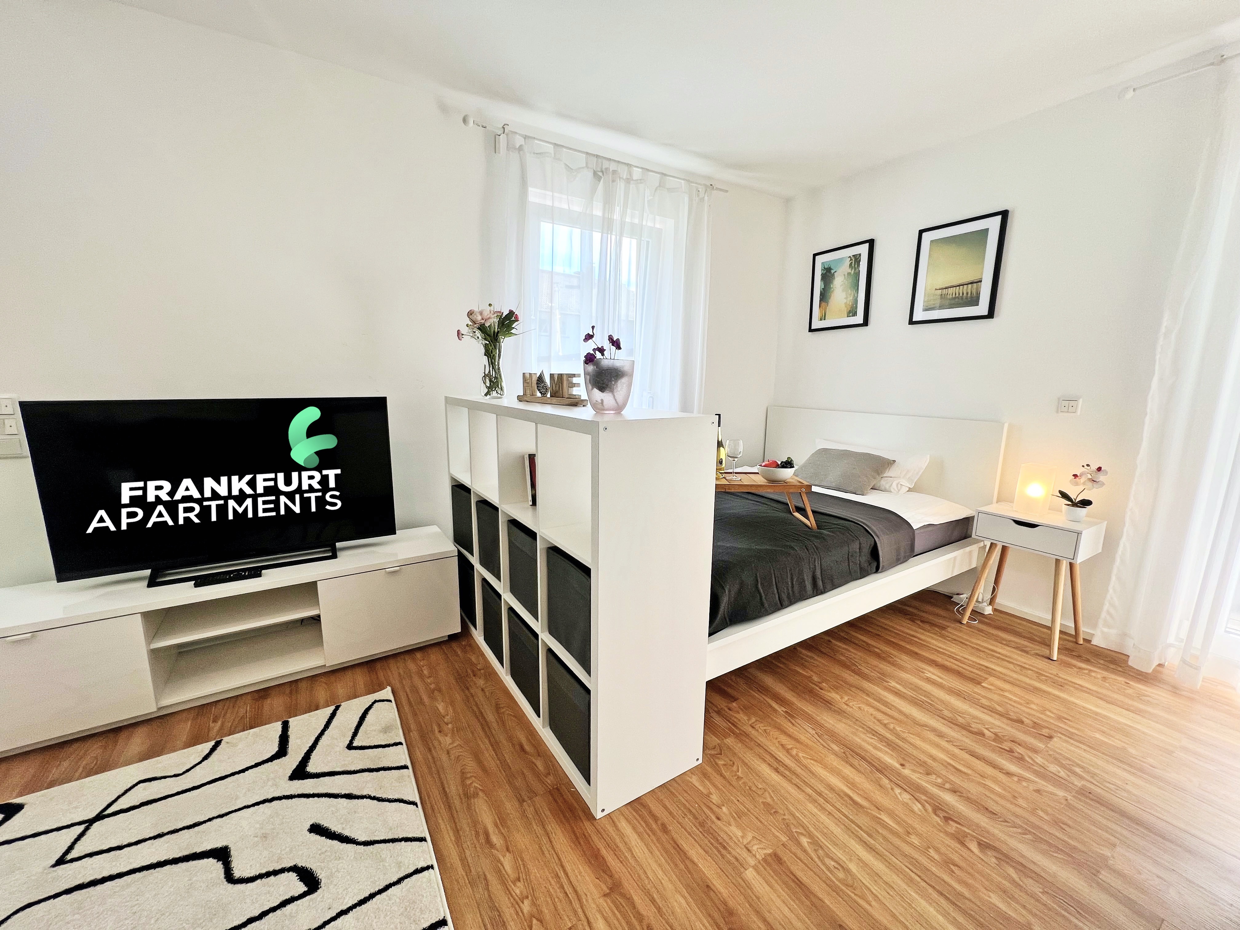 ZH-2L#*** P R I M E Studio Apartment mit Terasse in Frankfurt Nordend ***