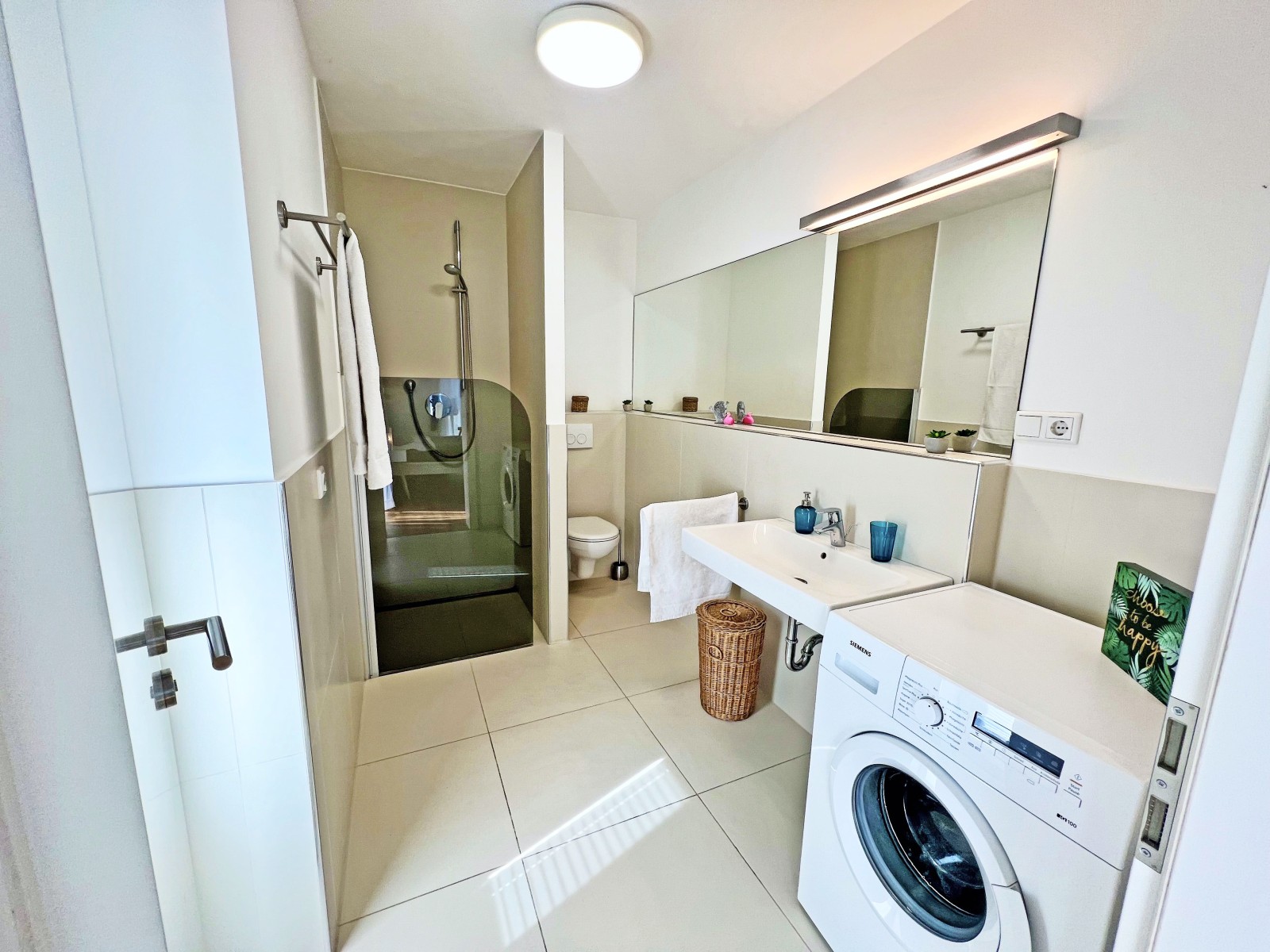 ZH-2L#*** P R I M E Studio Apartment mit Terasse in Frankfurt Nordend ***