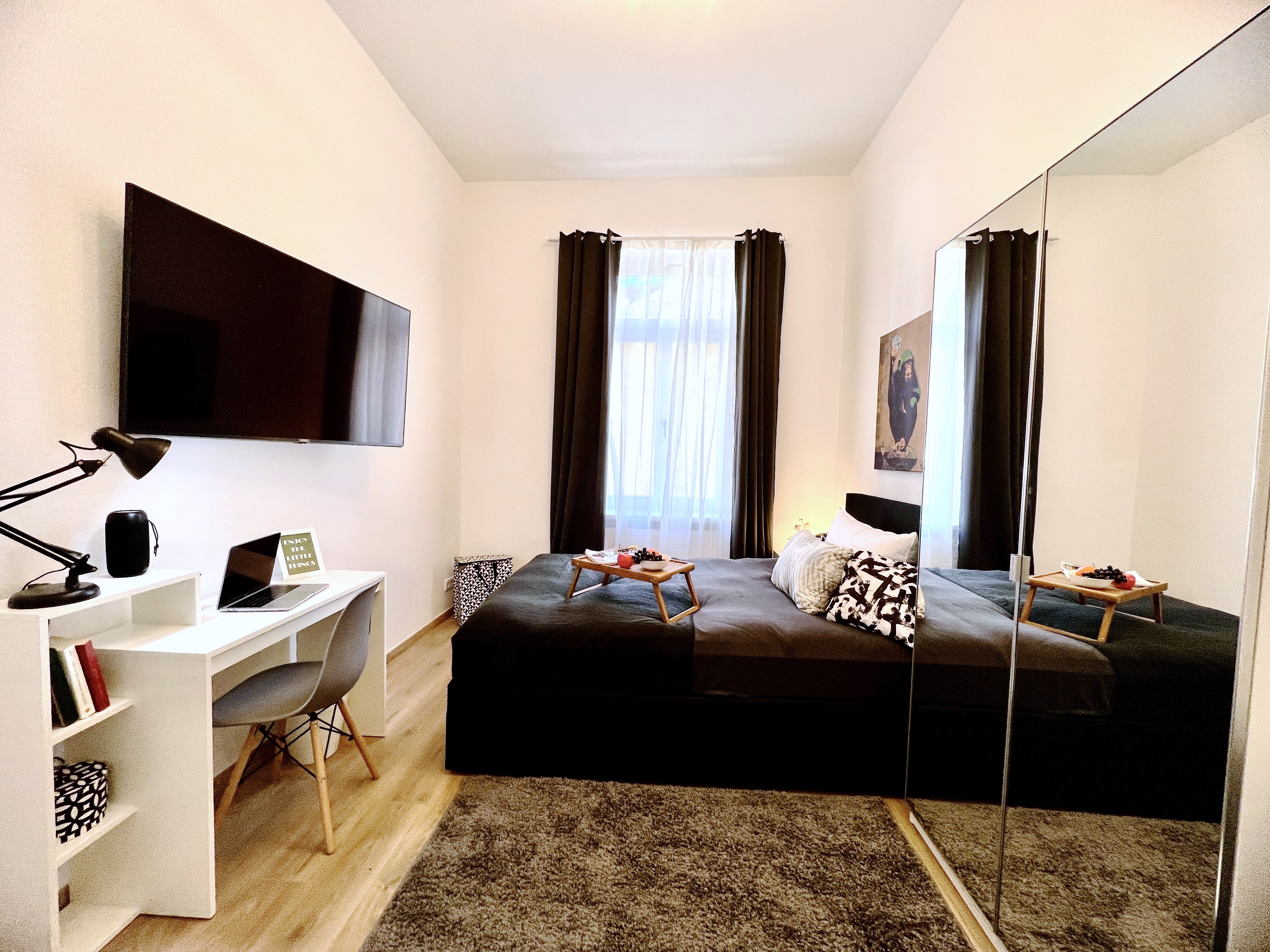 P5-1L#*** S T A N D A R D Shared Apartment Frankfurt-City (2 Bedroom) ***
