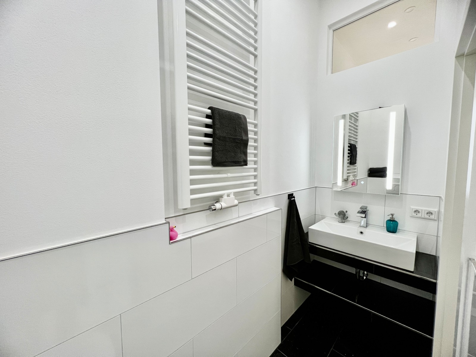 P5-3R#*** S T A N D A R D Shared Apartment Frankfurt-City (2 Bedroom) ***