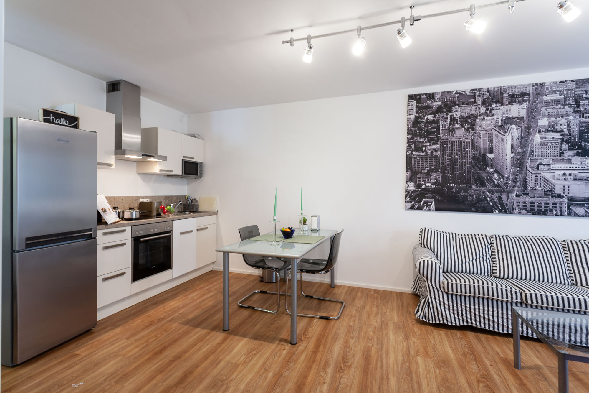 ZH-E.3#*** P R I M E  Business Apartment In Nordend ***